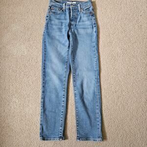 Levi's Women's Medium Wash Summer Love Wedgie Straight Jeans 25x28